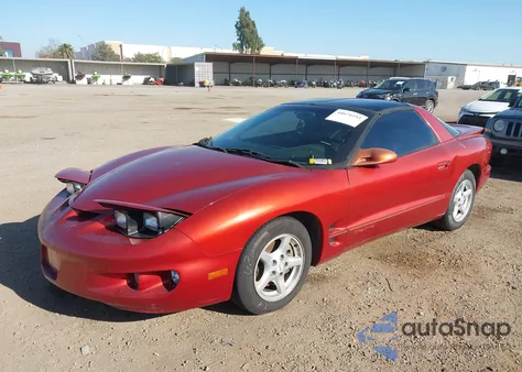 2001 Pontiac Firebird z USA, uszkodzony, nr VIN 2G2FS22K712113513